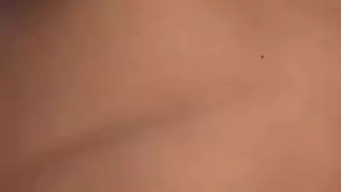 Shy Desi XXX babe gets her hairy pussy hard fucked by her boyfriend MMS