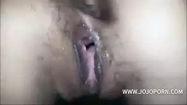 Tamil gf sucking cock -- www.jojoporn.com