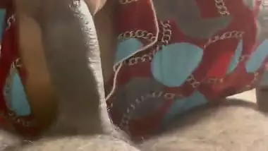 Mumbai girl gives an Indian blowjob to her roommate’s BF