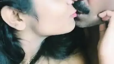 Hot Look Indian Girl ROmance With Boos