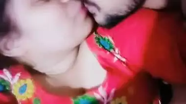 Super horny couple full liplock