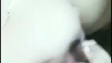 Sexy boobs sucking Desi MMS video