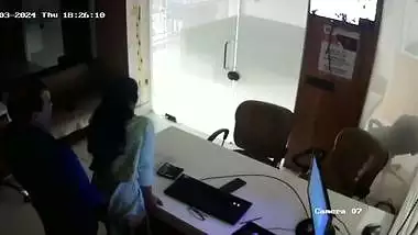 Indian office sex of boss and employee fucking in the cabin