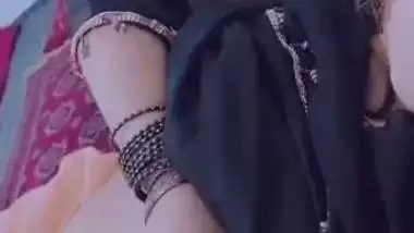 Pakistani sex pussy girl naked in viral selfie