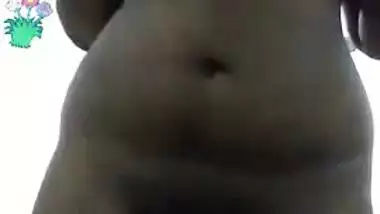 Milk Tanker Horny SriLankan Girl Fingering Part 2