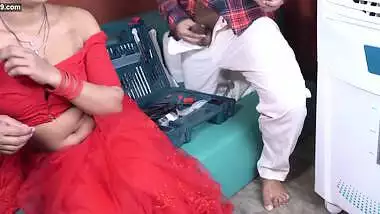 Indian XXX Cooler repair man fuck in hindi