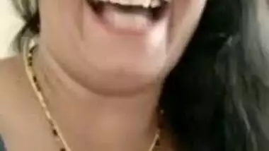 Indian BBW gets good money to make her XXX girls hang on camera