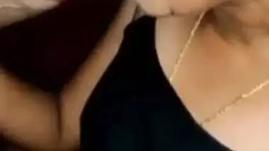 Sexy Desi XXX girl sucking dick and gets her hairy pussy fingered MMS