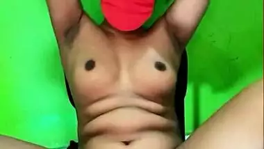 Indian girl Riya live fingering show