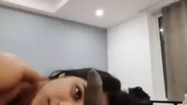 Young Indian escort service girl blowjob to hairy client