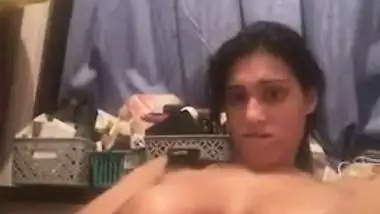 Nude MMS of a horny girl fucking her pussy with a dildo