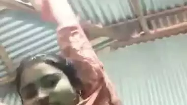 Village girl after bath asking sorry in nude MMS