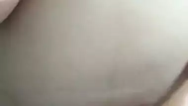 Gf enjoying outdoor pussy fingering by lover part 2