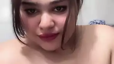 Bangladeshi chubby tanker lady showing nude curves