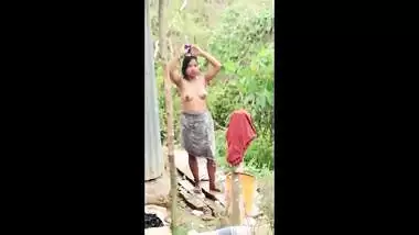 Very Beautiful Desi Girl Striping & Fingering