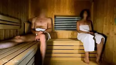 SAUNA ADVENTURE: a sexy woman sees my hard cock and she doesn't resist