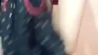 Horny bhabhi mms many videos part 1