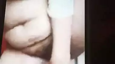 Standing masturbation using bittle by big boobs GF