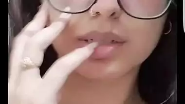 Pakistani girl boobs show in snapchat live