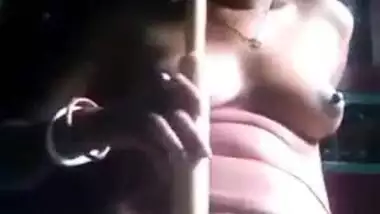 Lustful Dehati wife masturbating fur pie on selfie webcam