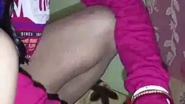 Indian horny bhabhi riding dick viral MMS