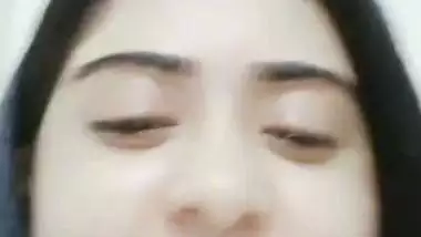 Gorgous maal naked chat on live video call with lover