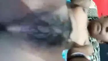 Tamil teenage girl fingering masturbation selfie