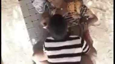 Naughty Desi wife and her lover caught daytime outdoor fuck, Desi mms sex