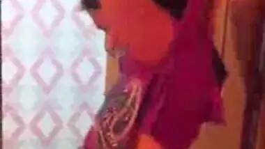 Desi Bhabhi in Salwar Showing Everything wid Audio