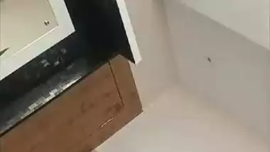 Mature mom boobs show caught by incest son viral clip