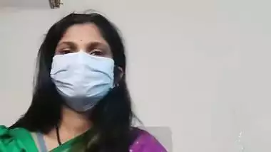 Desi bhabi removing saree and nude show for money