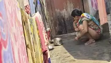 Hot Ass Of Sexy Village Wife Caught On Cam