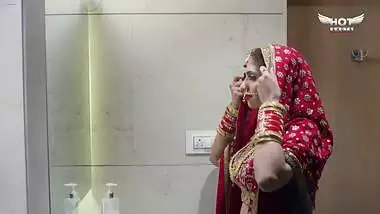 Mirror (2020) Hotshots Exclusive