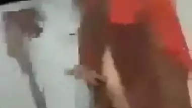 Pakistani sex MMS of a Maulana fucking his maid secretly