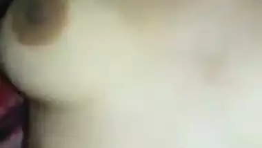 Silent chudai of naked wife at midnight