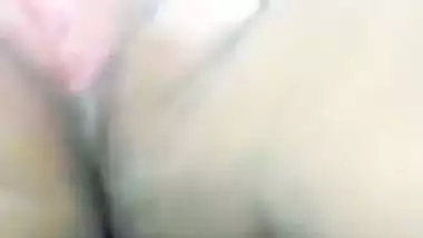 College Desi XXX girl showing her sweet pink pussy on camera