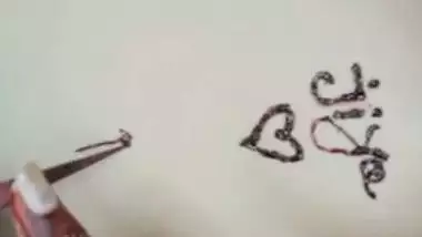 Indian girl putting mehendi on nude body viral MMS