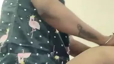 Indian shemale fucks a sexy babe in the doggy style